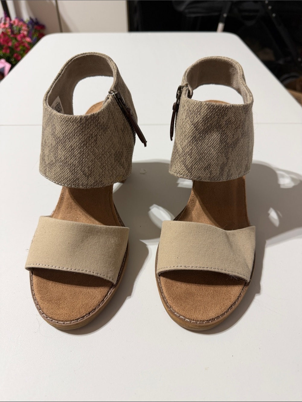 Toms Beige Tan Ankle-Cuff Sandals